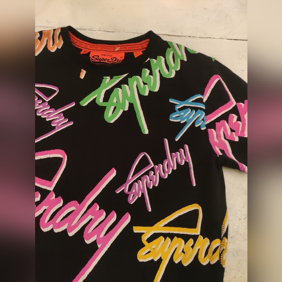 Superdry Vintage vibrant neon colours Graphic T shirt size small - Picture 3 of 4